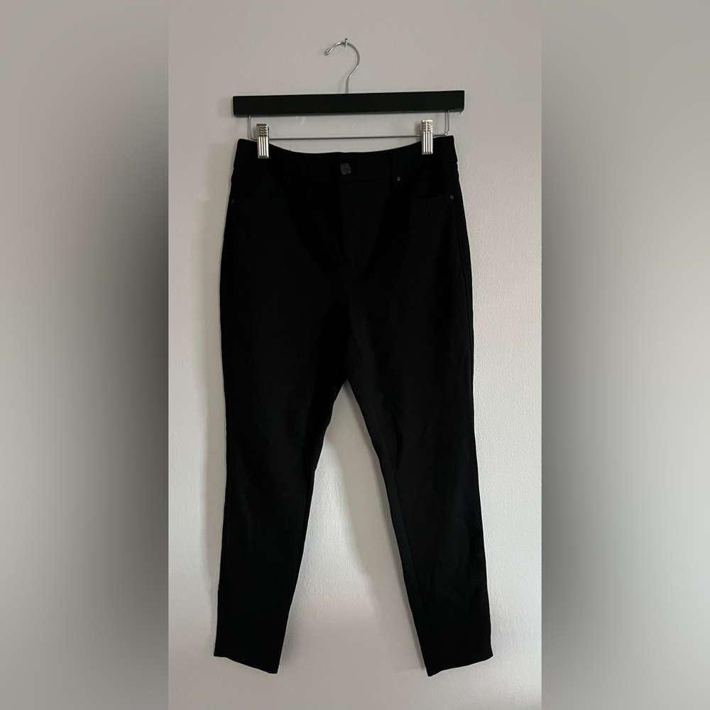 White House Black Market Black Ankle The Skinny Pants 4P